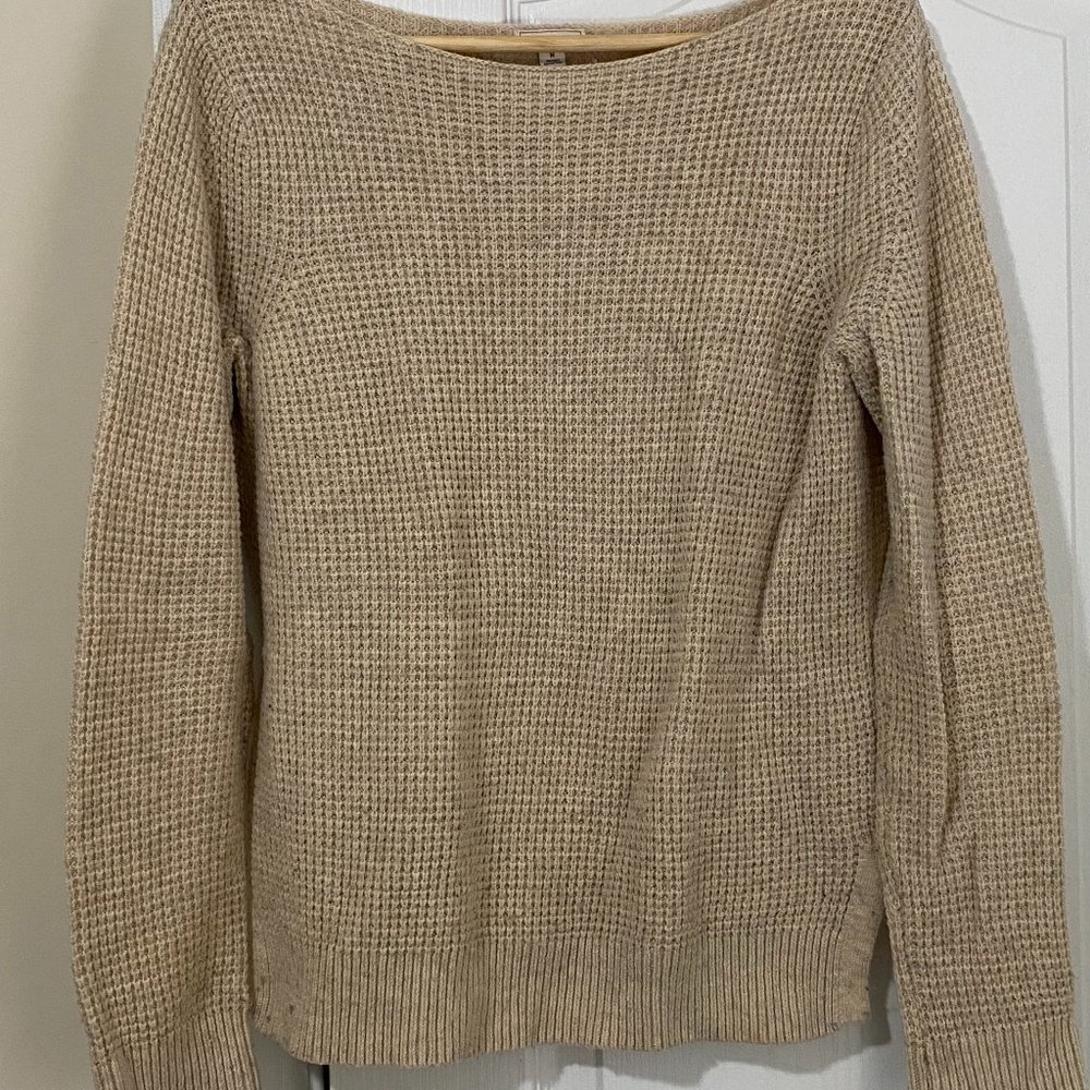 Gap women's waffle knit sweater in oatmeal color
